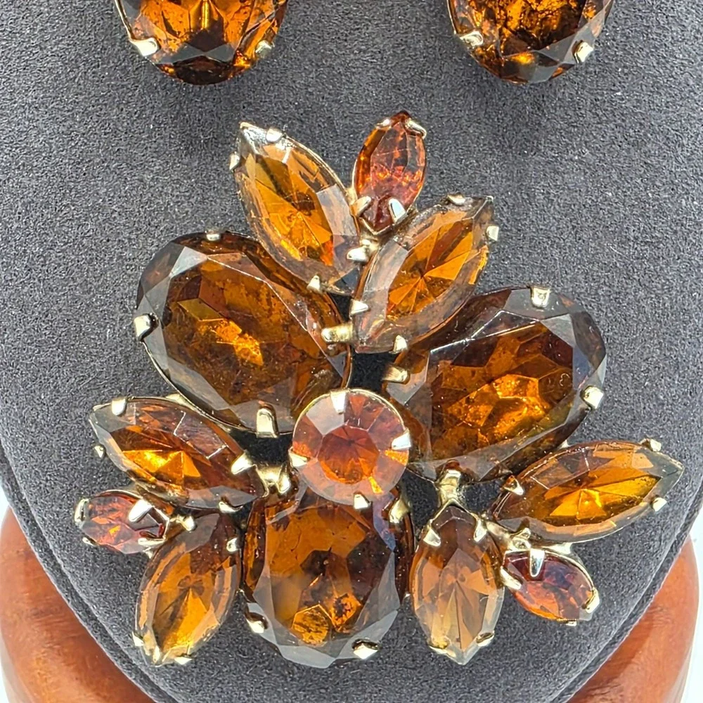 WEISS Brooch Earrings Set Amber Rhinestone Clip‎ Earrings Vintage Stunning Retro
